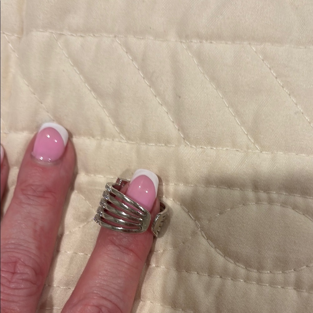 Lisa Robertson Silver Multi-Row Stone-Studded Ring - Picture 4 of 5